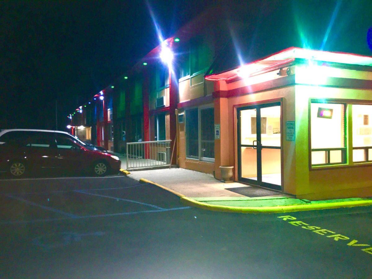 Red Carpet Inn & Suites Lima -Listing Partner Esterno foto