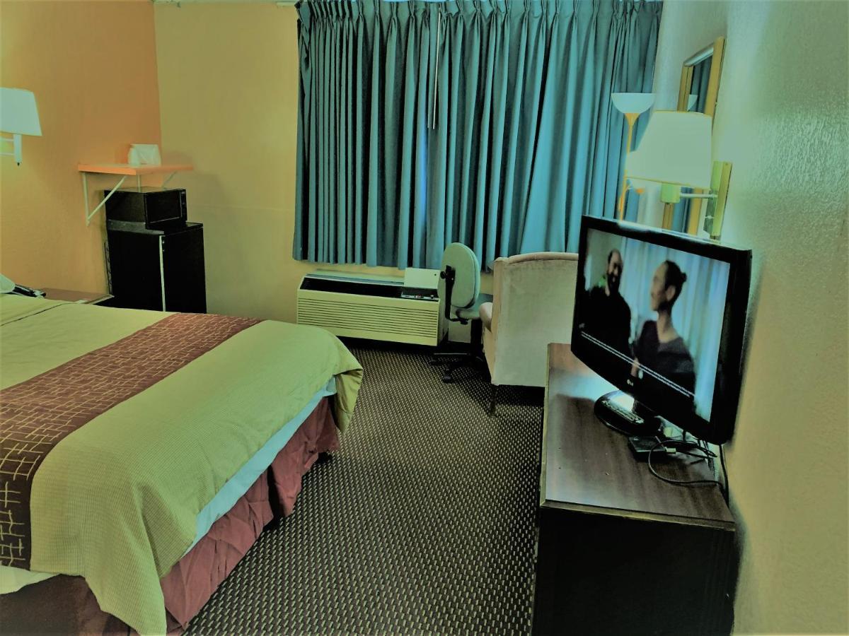 Red Carpet Inn & Suites Lima -Listing Partner Esterno foto