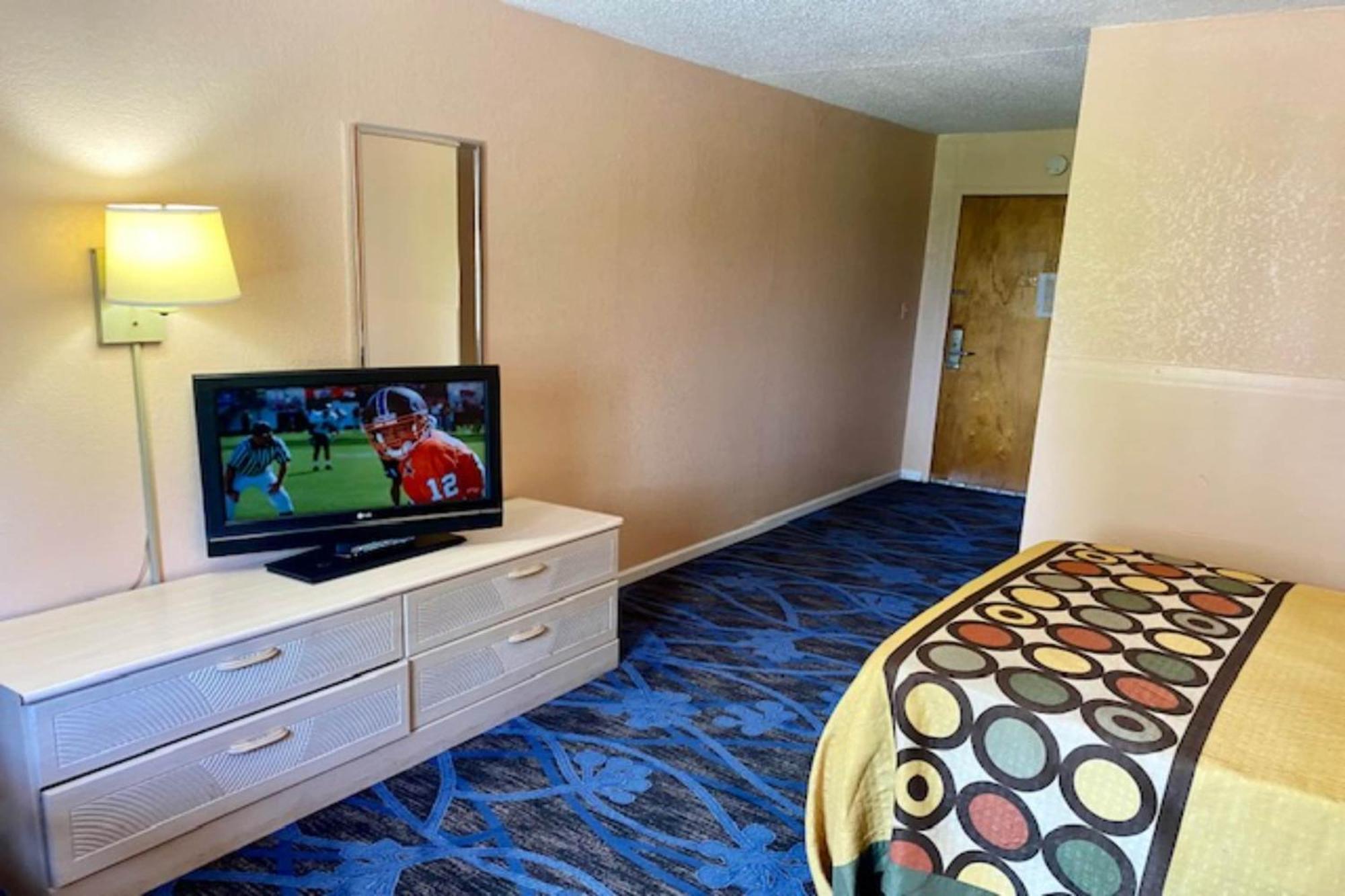Red Carpet Inn & Suites Lima -Listing Partner Esterno foto