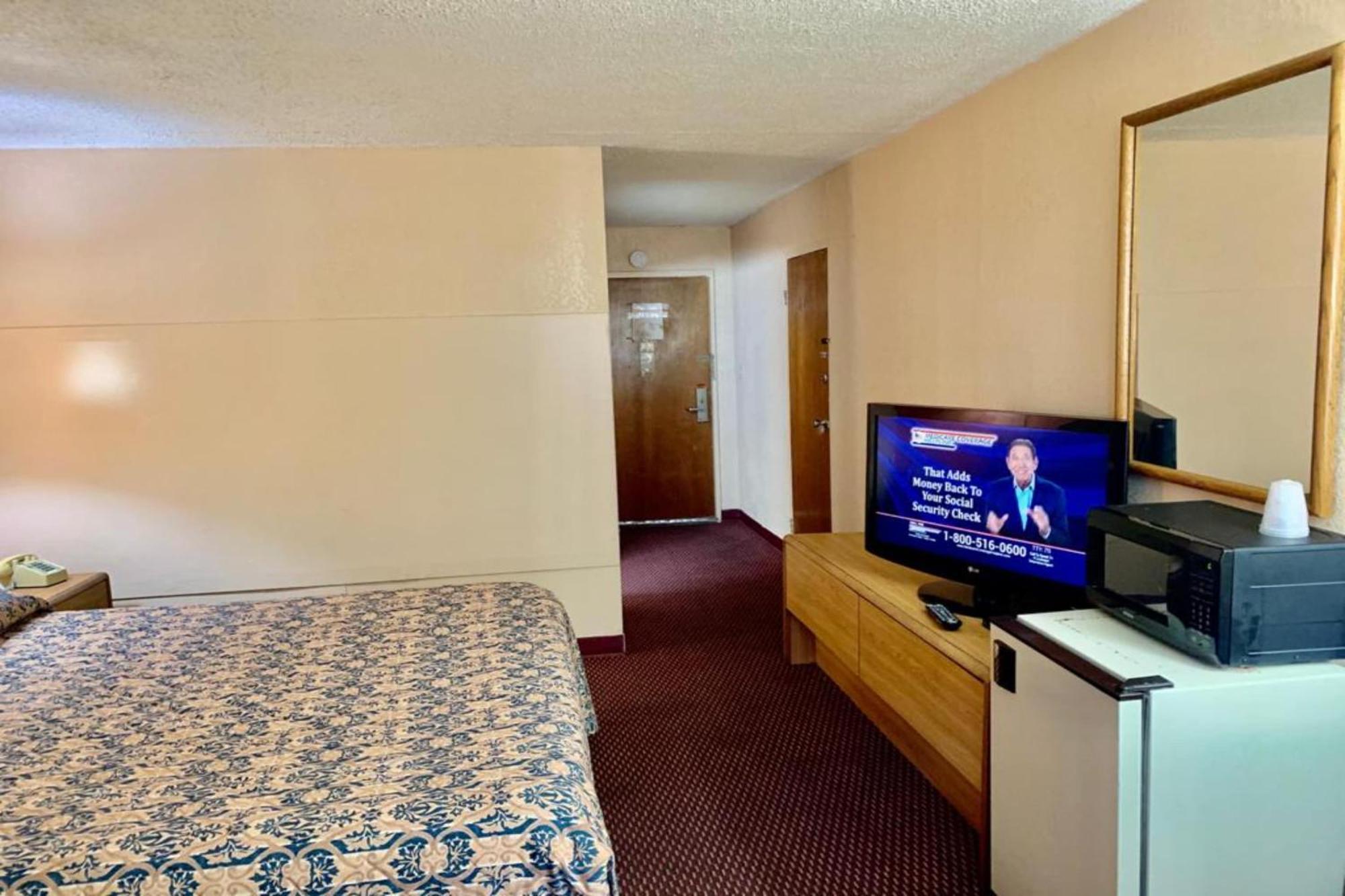 Red Carpet Inn & Suites Lima -Listing Partner Esterno foto